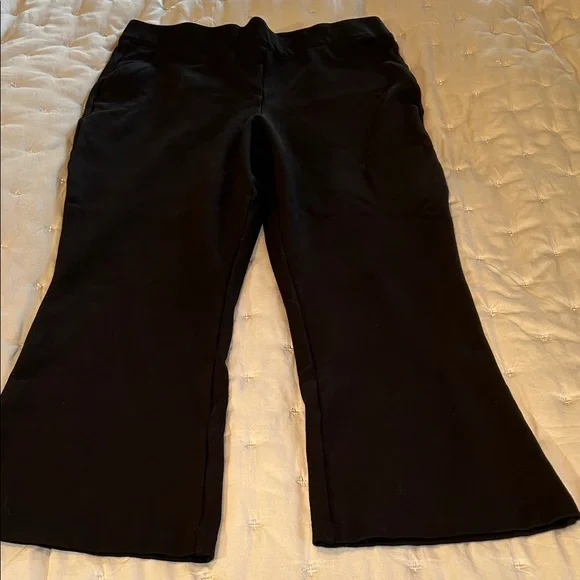 Universal Standard pull-on Pointe Black Boot Cut Casual Pants - Picture 2 of 6